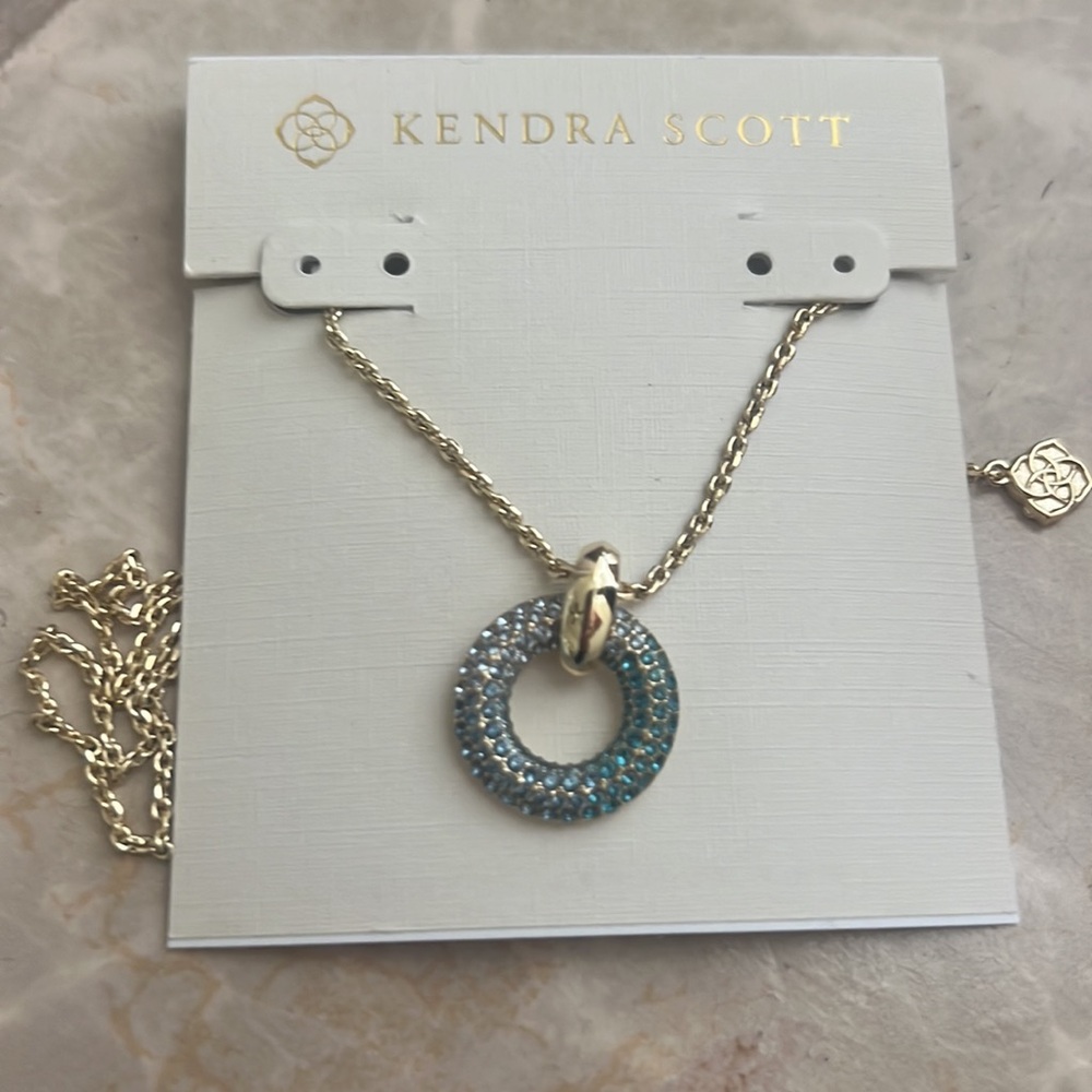 Kendra Scott like new necklace
